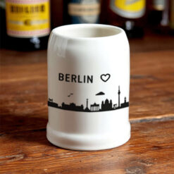 Bierkrug-Berlin-frontal-skyline-hintergrund.jpg